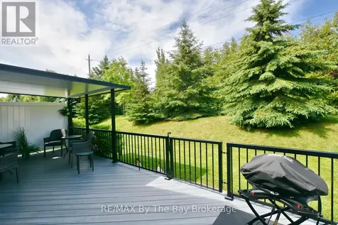 12 New York Avenue Wasaga Beach ON L9Z 3A8