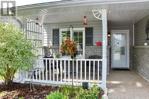 12 New York Avenue Wasaga Beach ON L9Z 3A8