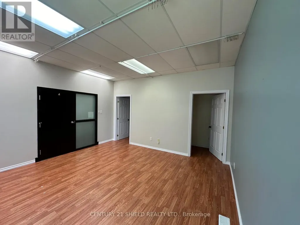 305 Baldwin Avenue Cornwall ON K6H 4J6