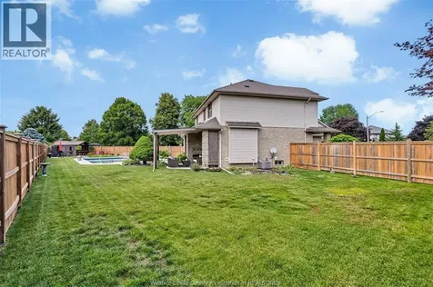 12311 Verdant Court Tecumseh ON N9K 1B4