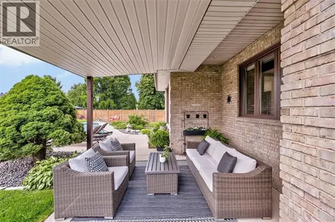12311 Verdant Court Tecumseh ON N9K 1B4