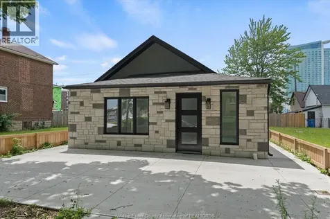 229 Aylmer Windsor ON N9A 1T1