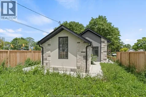 229 Aylmer Windsor ON N9A 1T1