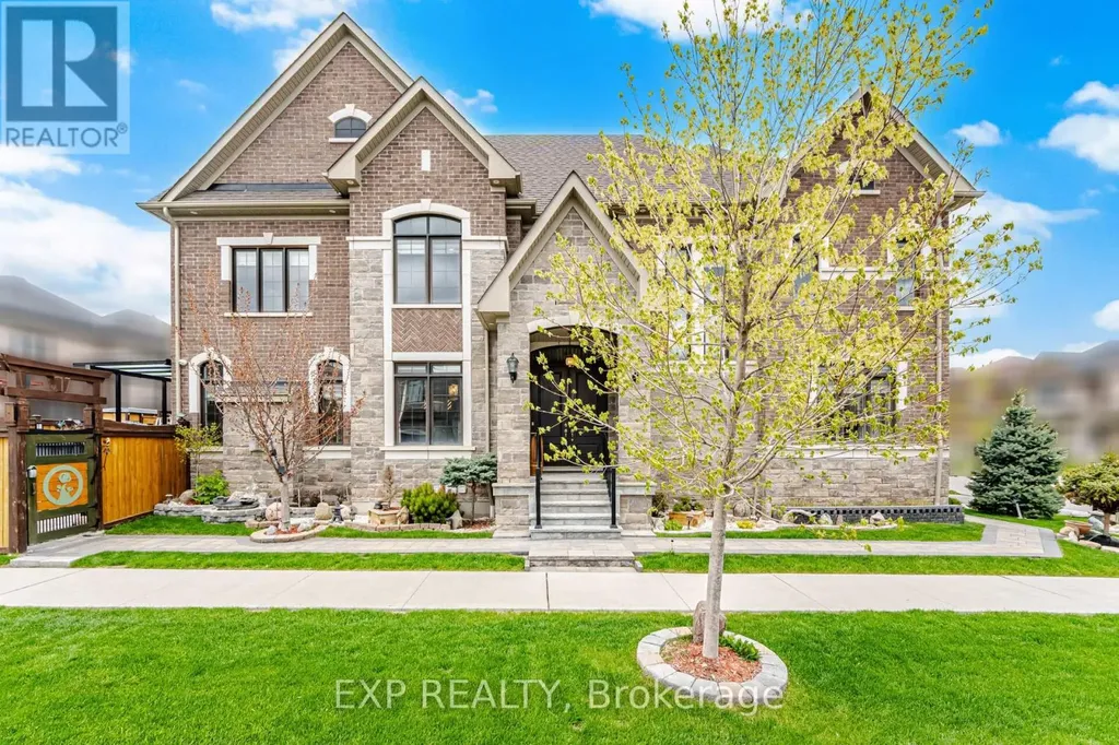 13 Arksey Street Whitby ON L1P 0G5