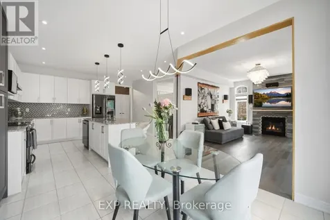 13 Arksey Street Whitby ON L1P 0G5