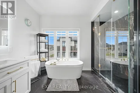 13 Arksey Street Whitby ON L1P 0G5