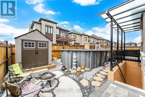 13 Arksey Street Whitby ON L1P 0G5