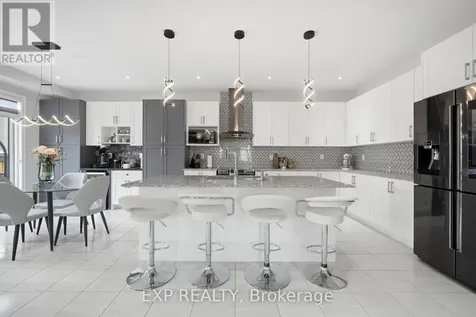 13 Arksey Street Whitby ON L1P 0G5