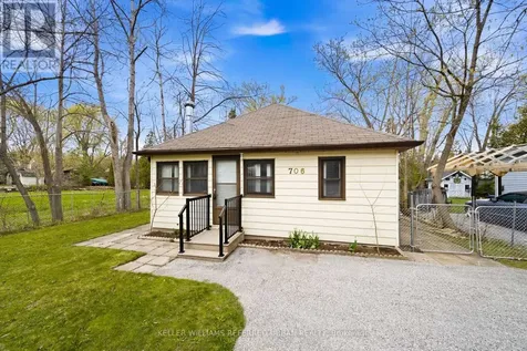 706 Chestnut Street Innisfil ON L9S 2H8