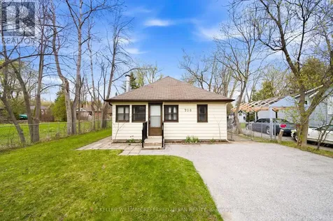 706 Chestnut Street Innisfil ON L9S 2H8