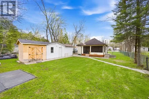 706 Chestnut Street Innisfil ON L9S 2H8