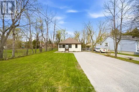 706 Chestnut Street Innisfil ON L9S 2H8