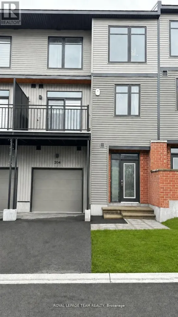 204 Tussock Private Ottawa ON K1X 0M8