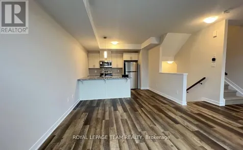 204 Tussock Private Ottawa ON K1X 0M8