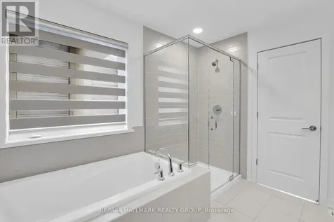 441 Turmeric Court Ottawa ON K2S 2X8