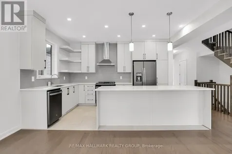 441 Turmeric Court Ottawa ON K2S 2X8