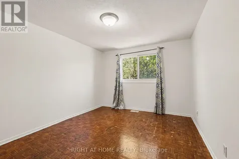 980 Gulf Place Ottawa ON K1K 3Y1