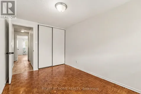 980 Gulf Place Ottawa ON K1K 3Y1