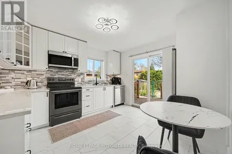 1 Elderwood Trail Ottawa ON K2S 1C9