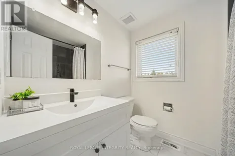 1 Elderwood Trail Ottawa ON K2S 1C9