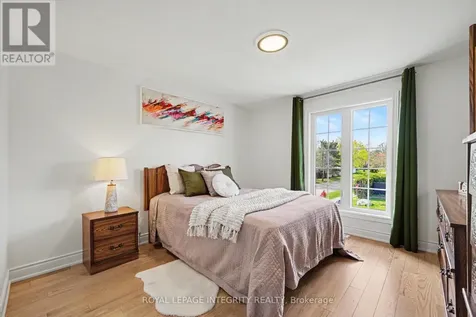1 Elderwood Trail Ottawa ON K2S 1C9
