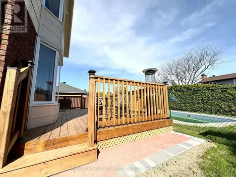 1 Elderwood Trail Ottawa ON K2S 1C9