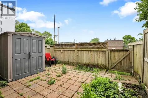 2912 Fairlea Crescent Ottawa ON K1V 8T7