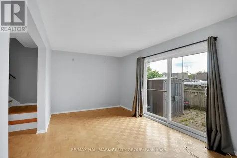 2912 Fairlea Crescent Ottawa ON K1V 8T7