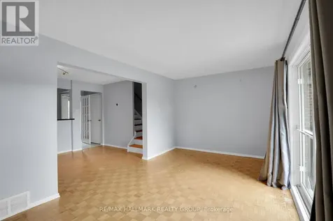 2912 Fairlea Crescent Ottawa ON K1V 8T7