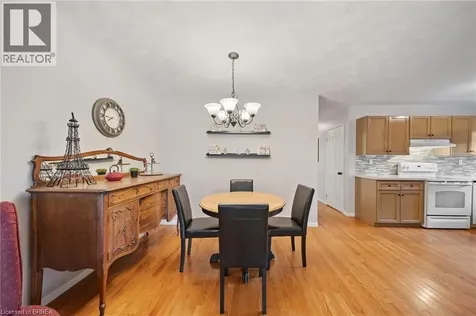 21 Court Drive Paris ON N3L 4B8