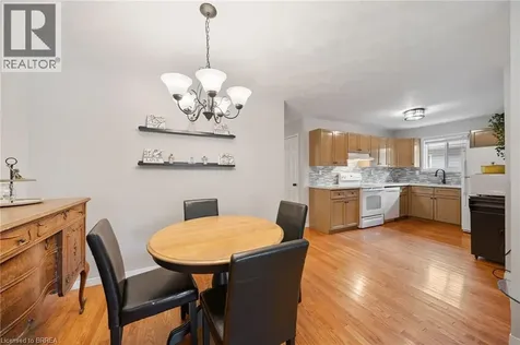 21 Court Drive Paris ON N3L 4B8