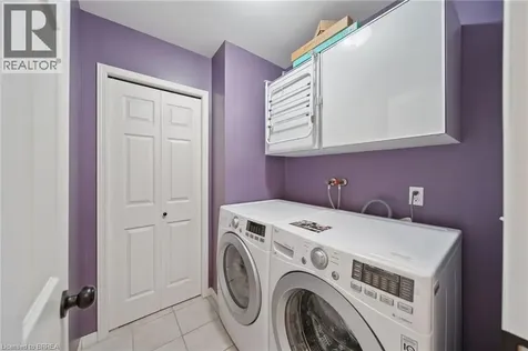 21 Court Drive Paris ON N3L 4B8
