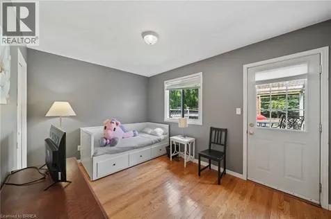 21 Court Drive Paris ON N3L 4B8
