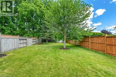 21 Court Drive Paris ON N3L 4B8