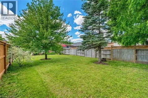 21 Court Drive Paris ON N3L 4B8