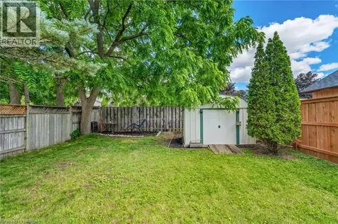 21 Court Drive Paris ON N3L 4B8
