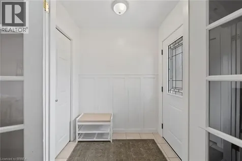 21 Court Drive Paris ON N3L 4B8