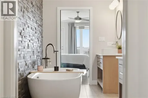 414 John Street Hamilton ON L8L 4R3