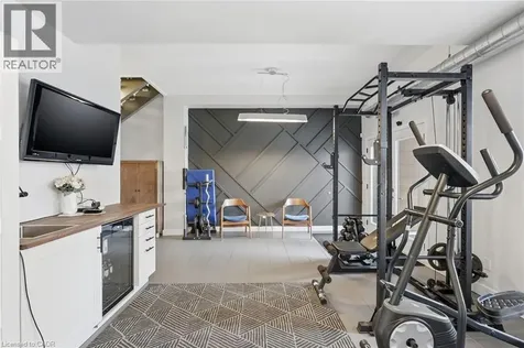 414 John Street Hamilton ON L8L 4R3