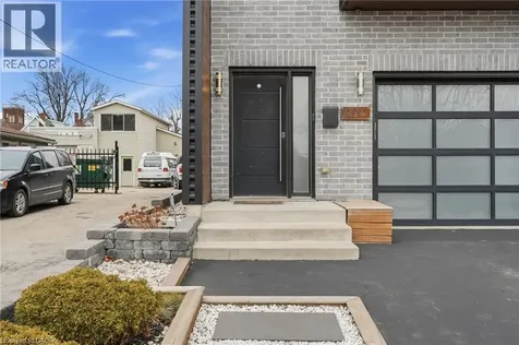 414 John Street Hamilton ON L8L 4R3