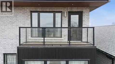 414 John Street Hamilton ON L8L 4R3