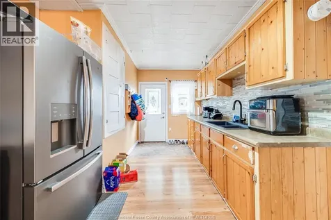 170 Inshes Avenue Chatham ON N7M 2Z2