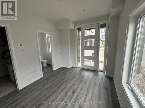 155 Equestrian Way Cambridge ON N3E 0E8