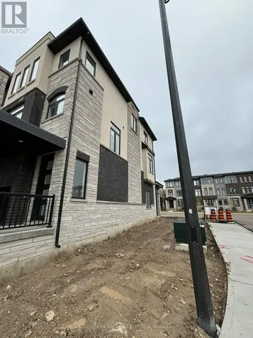 155 Equestrian Way Cambridge ON N3E 0E8