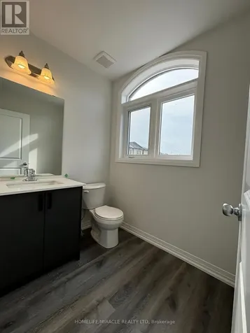 155 Equestrian Way Cambridge ON N3E 0E8