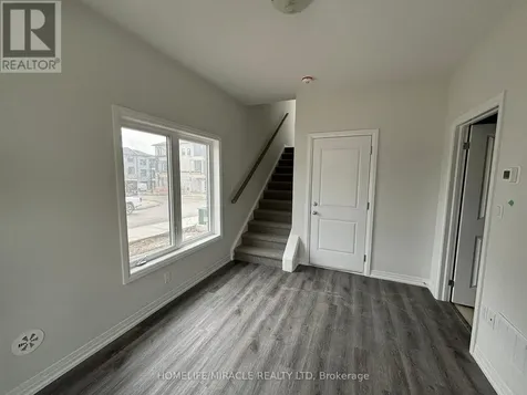 155 Equestrian Way Cambridge ON N3E 0E8