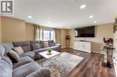 235 Red Clover Court Kitchener ON N2E 4J5