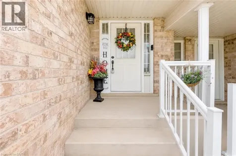 235 Red Clover Court Kitchener ON N2E 4J5