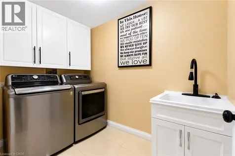 235 Red Clover Court Kitchener ON N2E 4J5