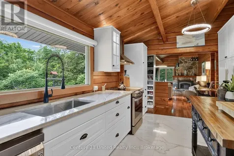 3400 Juniper Point Road Selwyn ON K0L 2H0